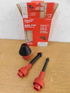 lot 119 image: Milwaukee AIR-TIP 1-14 in. - 2-12 in. Conduit Line Puller Attachment For WetDry Shop Vacuums (3-Piece)