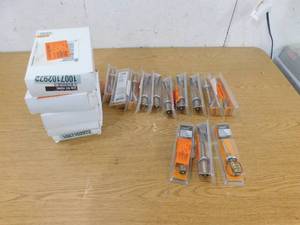 lot 190 image: (28) New - Everbilt Symmons Generic Shower Stem