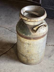 lot 12 image: Vintage Steel Milk Can with Lid