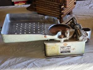 lot 18 image: Johnson Fare Box Co. Downey-Johnson Model 20-PH Coin Counter