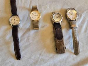 lot 71 image: Timex Watches Lot Including Expedition Indiglo (no bag, condition unknown), Water Resistant, and Quartz Models