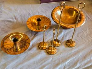 lot 96 image: Brass Candle Holders and Bowl