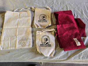 lot 124 image: Holtz Leather Cloth Bag and Col. Littleton Bags with Yamaha Cloth