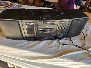lot 159 image: JVC CD Portable System Model PC-X200 with Speakers