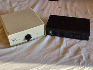 lot 165 image: Belkin Data Switch F1A017 and World TV Set Top Box ZDX-7512