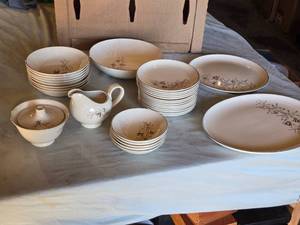 lot 324 image: Vintage China Dinnerware Set with Floral Pattern and Serving Pieces