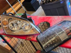 lot 346 image: Headlights and Taillights Lot including LED and Halogen Models - RHPT10086-B