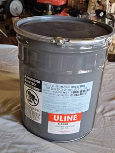 lot 396 image: Uline S-1058 1 Unit Kraft Desiccant 300Pail