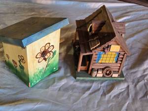 lot 450 image: Wooden Birdhouse and Decorative Cabin Birdhouse