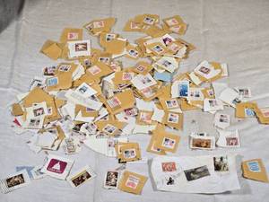 lot 490 image: Lot of Postage Stamps Including US and Maybe a few Australian Stamps