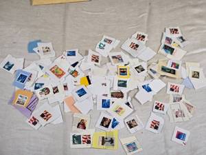 lot 493 image: Lot of Used Postage Stamps and Collectibles
