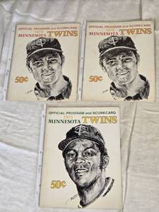lot 516 image: Lot of 3 1975 Minnesota Twins Baseball Program and Scorecards