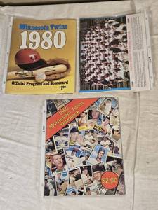 lot 518 image: Lot of Minnesota Twins 1980 Baseball Memorabilia