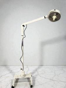 lot 18 image: Super Nice Welch Allyn 44200 LS200 Procedure Light - Shadow-Free Illumination, Durable Mobile Stand, Multi-Lamp Design - Great Working Condition