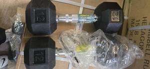 lot 9 image: Lot of a Pair of 12LB Rubber Hex Dumbbells(NEW)