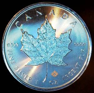lot 17 image: BU 2025 Canada 5 Dollar 1oz 9999 Silver Maple Leaf