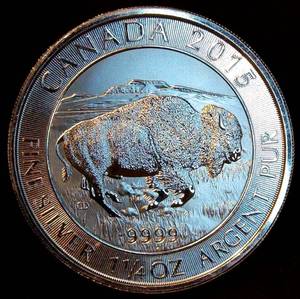 lot 109 image: BU 2015 1.25oz Canada 8 Dollar 9999 Silver Coin