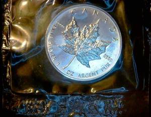 lot 110 image: Mint Sealed Semi Key 1991 9999 Silver Maple Leaf