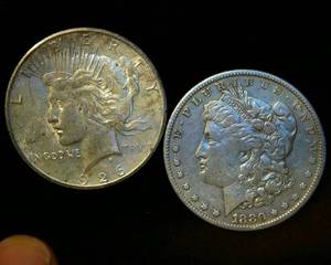 lot 117 image: (2) Circulated Silver Dollars, 1.5 OzT TSW
