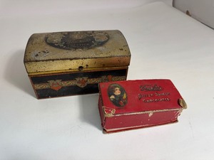lot 67 image: Vintage Containers