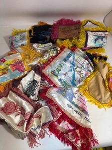 lot 68 image: Lot of (13) Vintage Pillow Covers 16x16