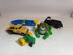 lot 98 image: Miscellaneous Vintage Toys