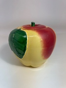lot 5 image: Hull Blushing Apple Cookie Jar