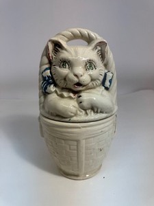 lot 9 image: American Bisque Cat in Basket Cookie Jar