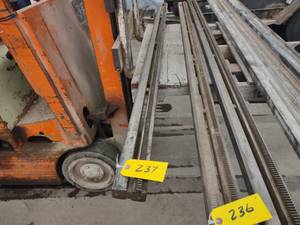 lot 237 image: Cushion Cut Wall Saw Track, 89.5...