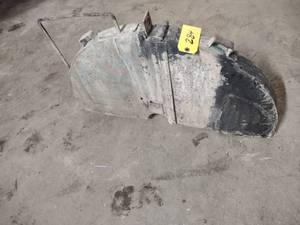 lot 284 image: Concrete Slab Saw Blade Guard, 36...