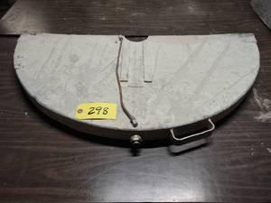 lot 298 image: Concrete Wall Saw Blade Guard, 36...