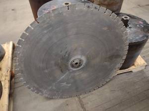 lot 181 image: Diamond Blade, 36x.220, Fits Concr...