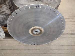 lot 198 image: Diamond Blade, 24x.220, Fits Concr...