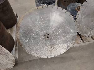 lot 208 image: Diamond Blade, 30x.220, Fits Concr...