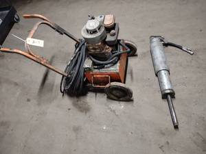 lot 317 image: Derda Hydraulic Concrete Splitter w...
