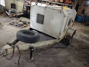 lot 326 image: Nickelson Trailer Mount Hydraulic P...