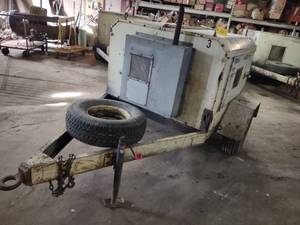 lot 327 image: Custom Trailer Mount Hydraulic Pump...