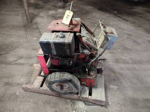 lot 321 image: Gas Hydraulic Pumper, Questionable ...