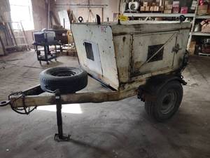 lot 330 image: Custom Trailer Mount Hydraulic Pump...