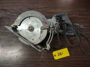 lot 381 image: Bosch HD5860 Worm Gear Saw, 8 14 ...