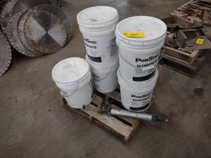 lot 437 image: (4) 5 Gallon Pails Pro Spec Blendc...