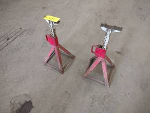 lot 439 image: (2) 5 Ton Jack Stands...