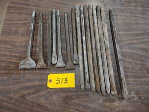 lot 513 image: Assorted Chisels...