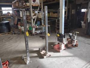 lot 32 image: Diamond Products Drill Rig with 71...