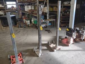 lot 33 image: Diamond Products Drill Rig with 67...