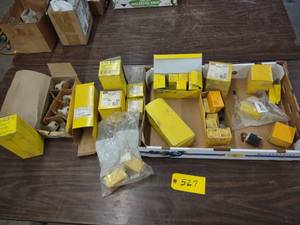 lot 527 image: Assorted Electrical...