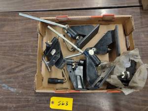 lot 563 image: Assorted Chain Saw Chain Repair Too...