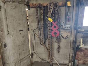 lot 567 image: Chains, Cables, & Straps...