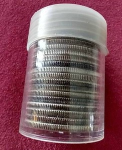 lot 30 image: Roll of (20) 40% Silver Kennedy Half Dollars