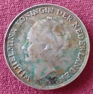 lot 32 image: 1944 Curacao Silver 1 Gulden Coin
